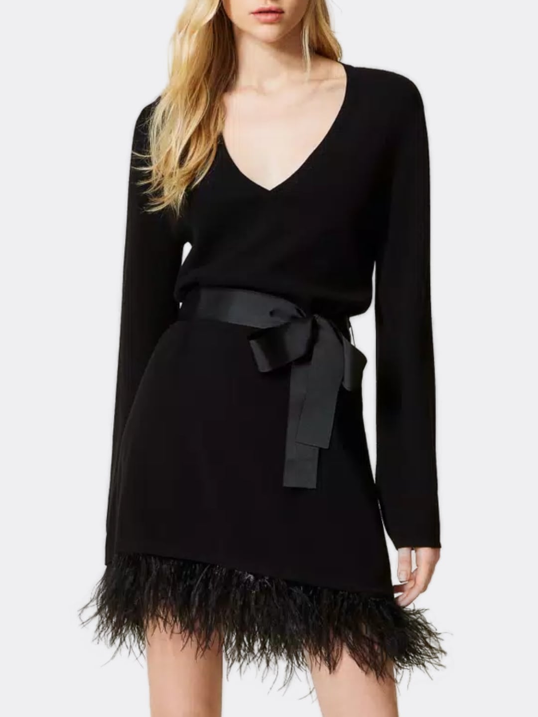 Twinset Abito corto in maglia con piume Nero