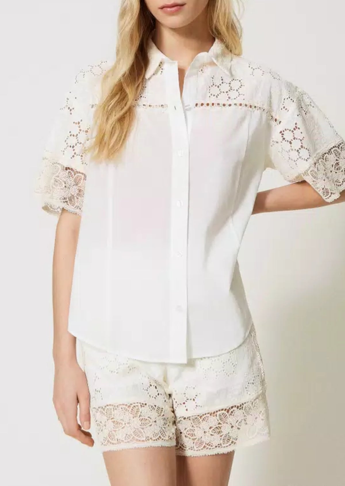 Twinset Camicia in popeline con ricami sangallo e pizzo Bianco
