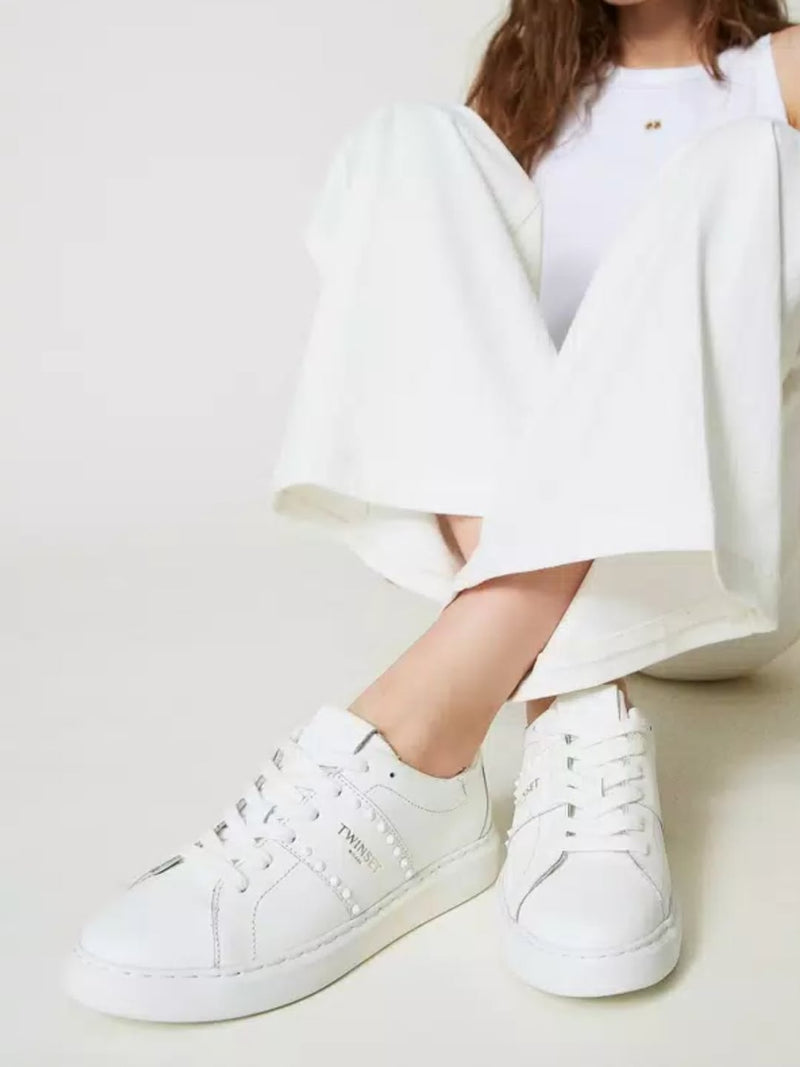 Sneakers in pelle con borchie Col. Bianco Ottico