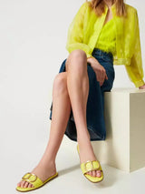 Sandali slide in pelle con Oval T Col. Light Lemon