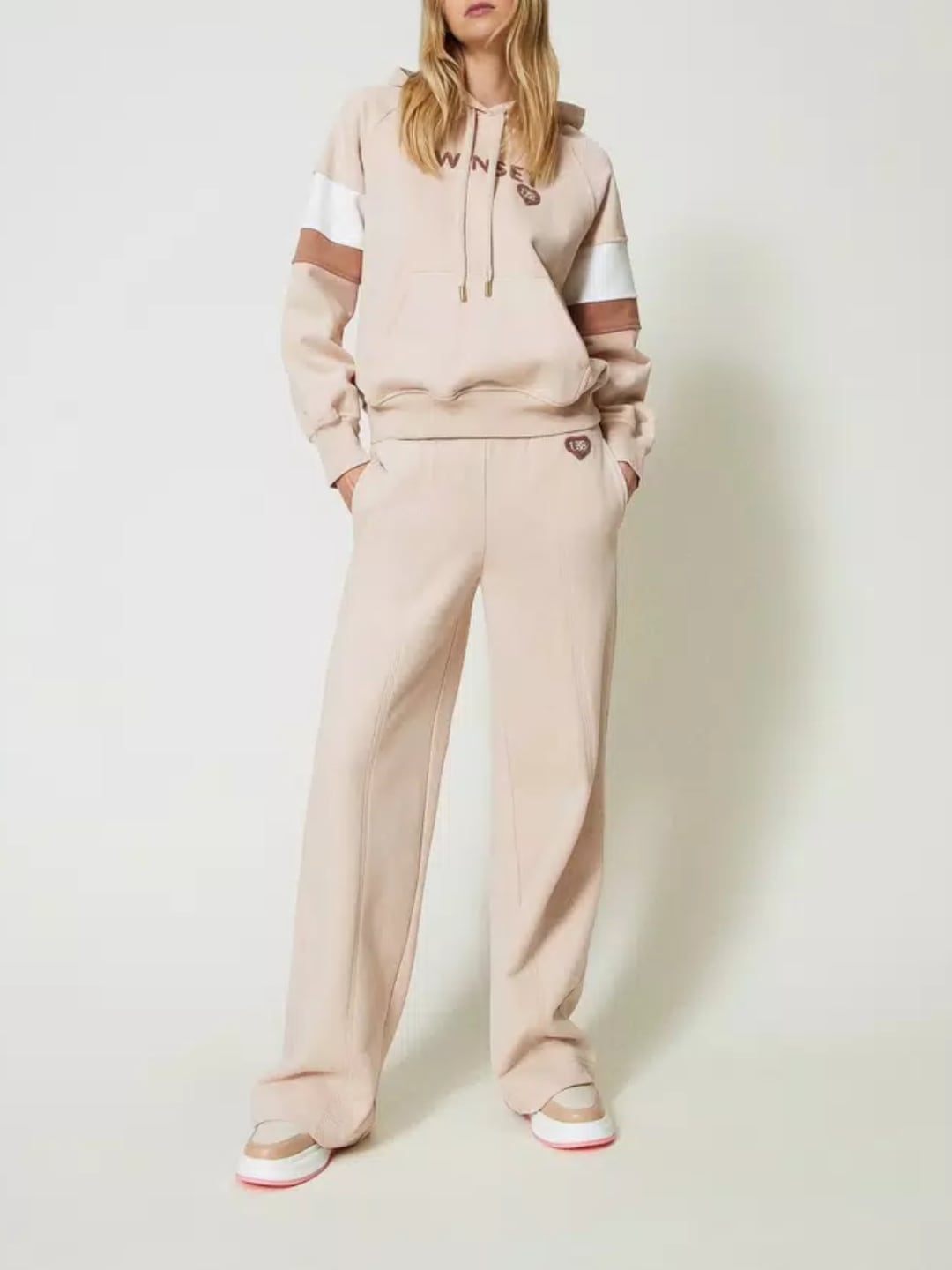Twinset Completo Tuta Felpa con cappuccio e pantaloni a palazzo Bicolor Caramel Beige e Bianco