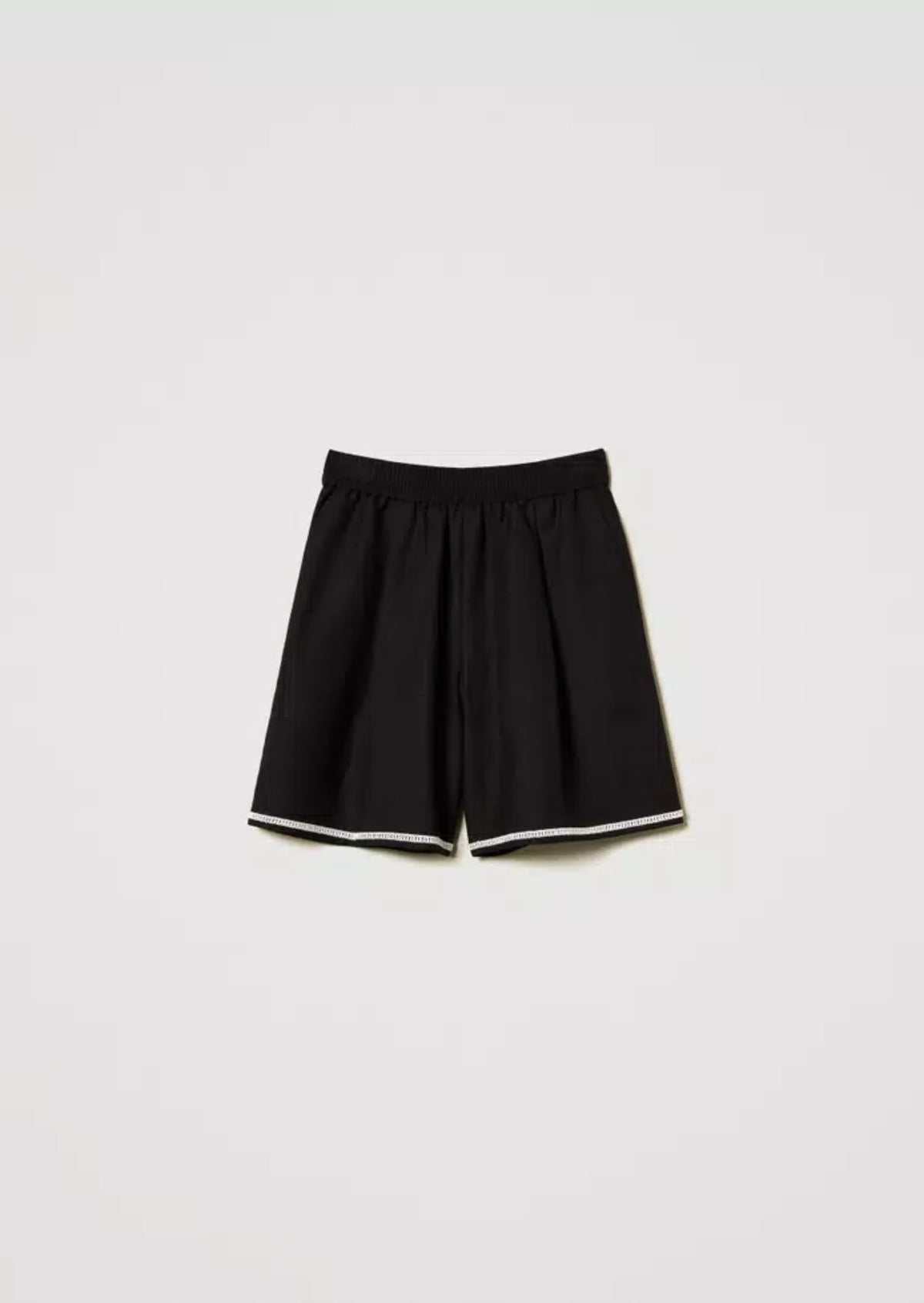 Twinset Shorts in misto lino con ricami Nero