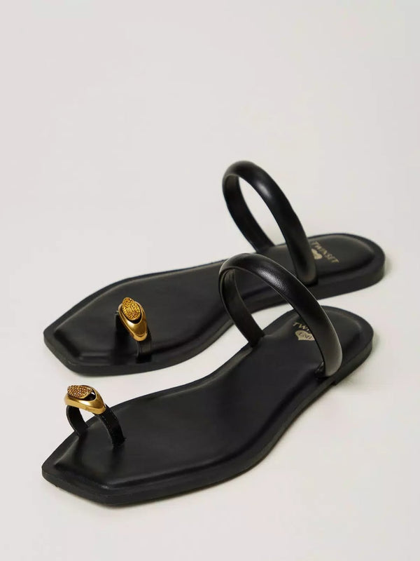 Twinset Sandali slide con dettaglio gioiello Nero