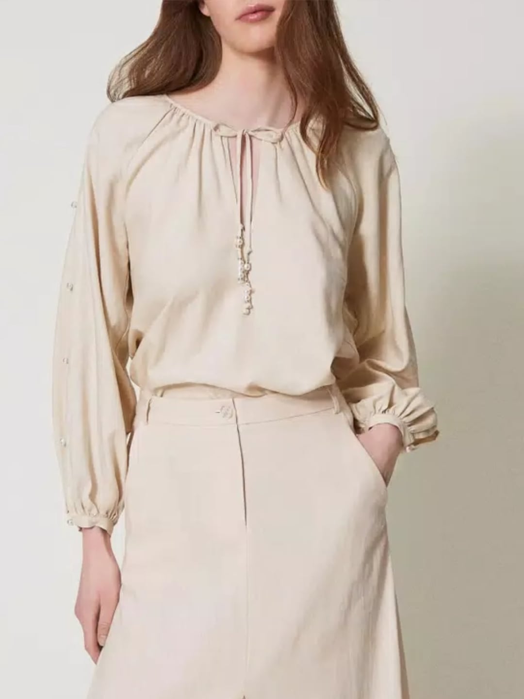 Twinset Blusa in misto lino con perle Beige