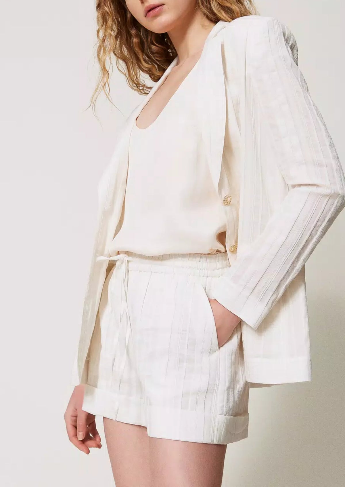 Twinset Shorts in misto lino rigato Bianco Neve