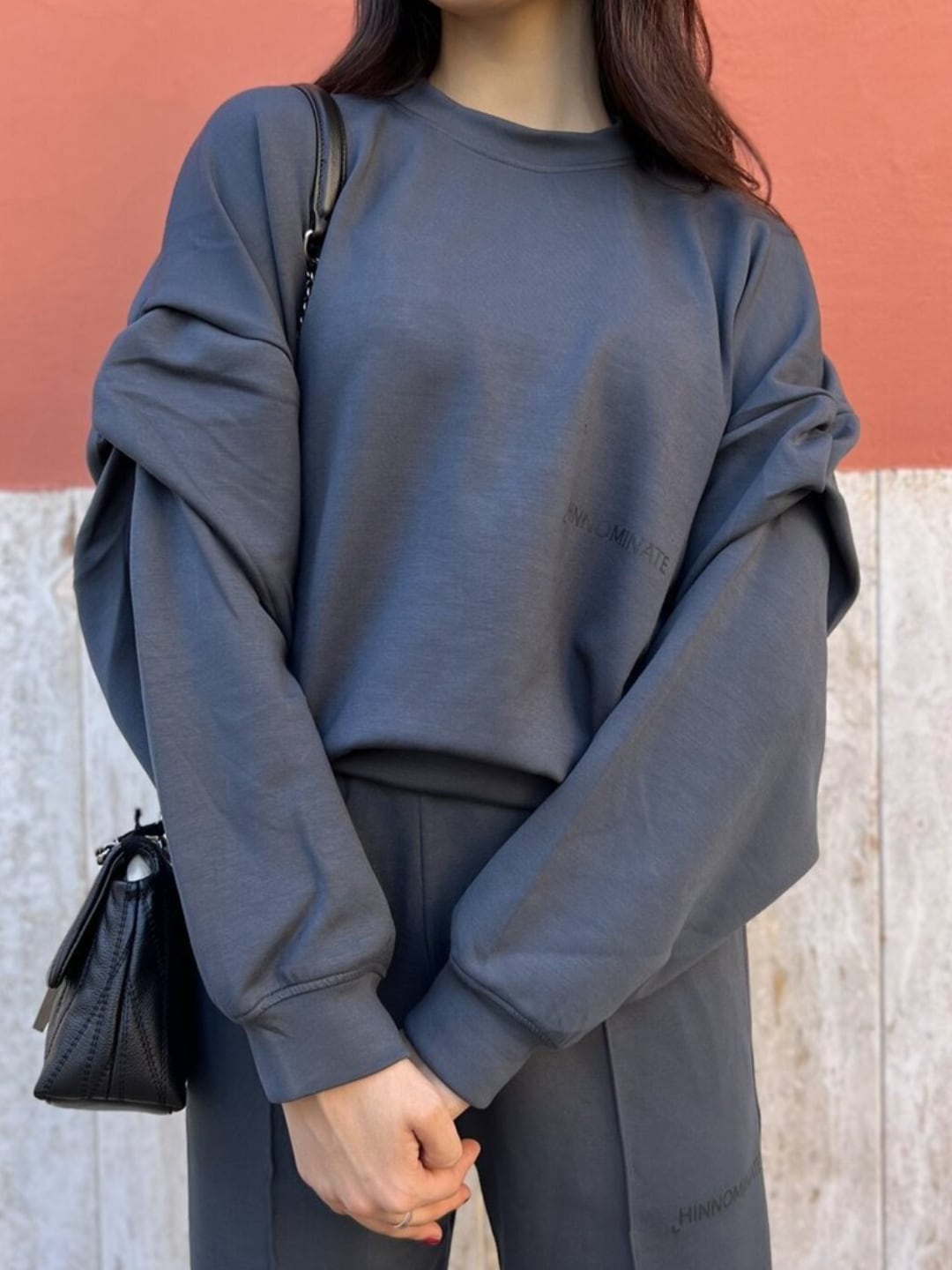 Hinnominate Felpa Over Paricollo In Modal con Maniche Arricciate Ferro