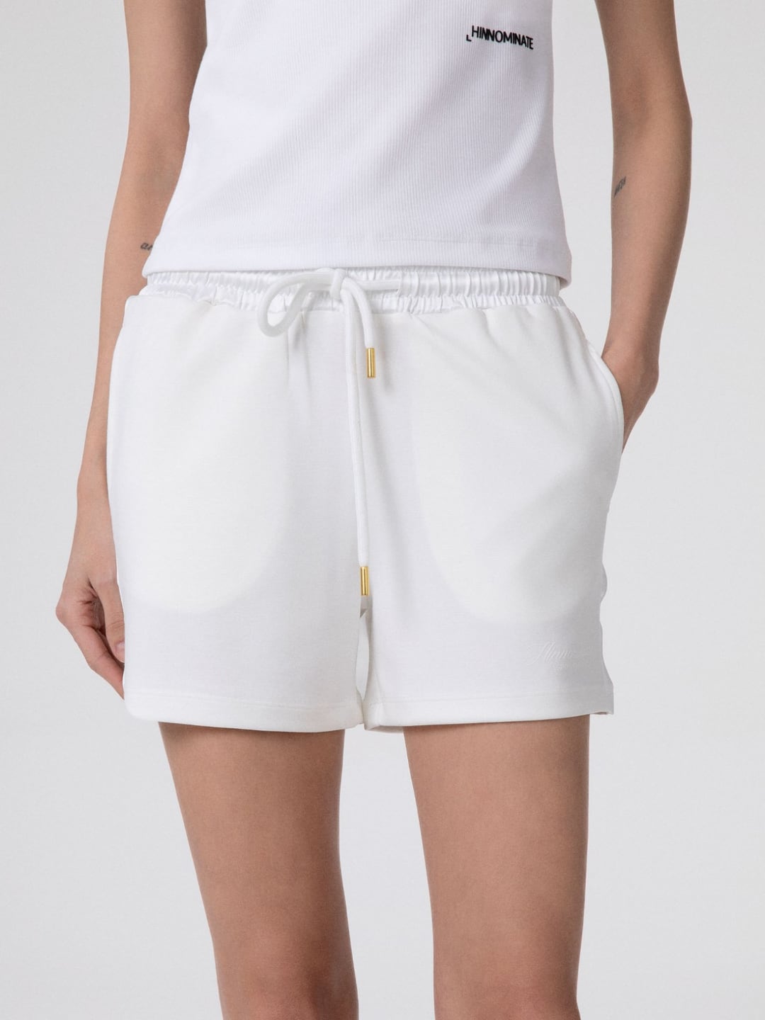 Hinnominate Short In Viscosa Con Inserti In Raso Bianco